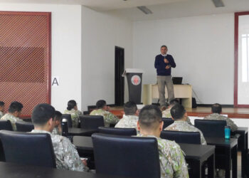 Conferencia: Sensibilización para el desarrollo de competencias para líderes del Ejército