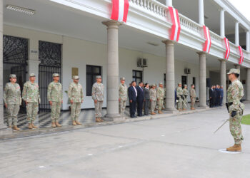 Ceremonia de inspección y verificación del Comando de Educación y Doctrina del Ejército
