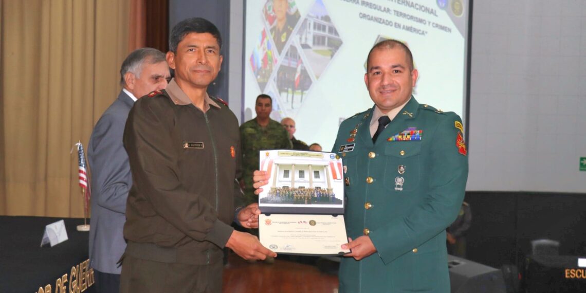 Clausura del Seminario sobre Guerra Irregular y Crimen Organizado en América: Un Llamado a la Cooperación Regional