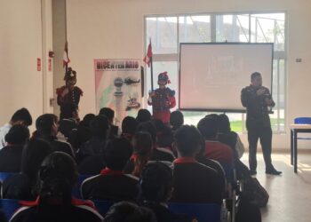 La Escuela Superior de Guerra del Ejército organiza conferencia “Bicentenario de Junín y Ayacucho” para estudiantes de Javier Heraud
