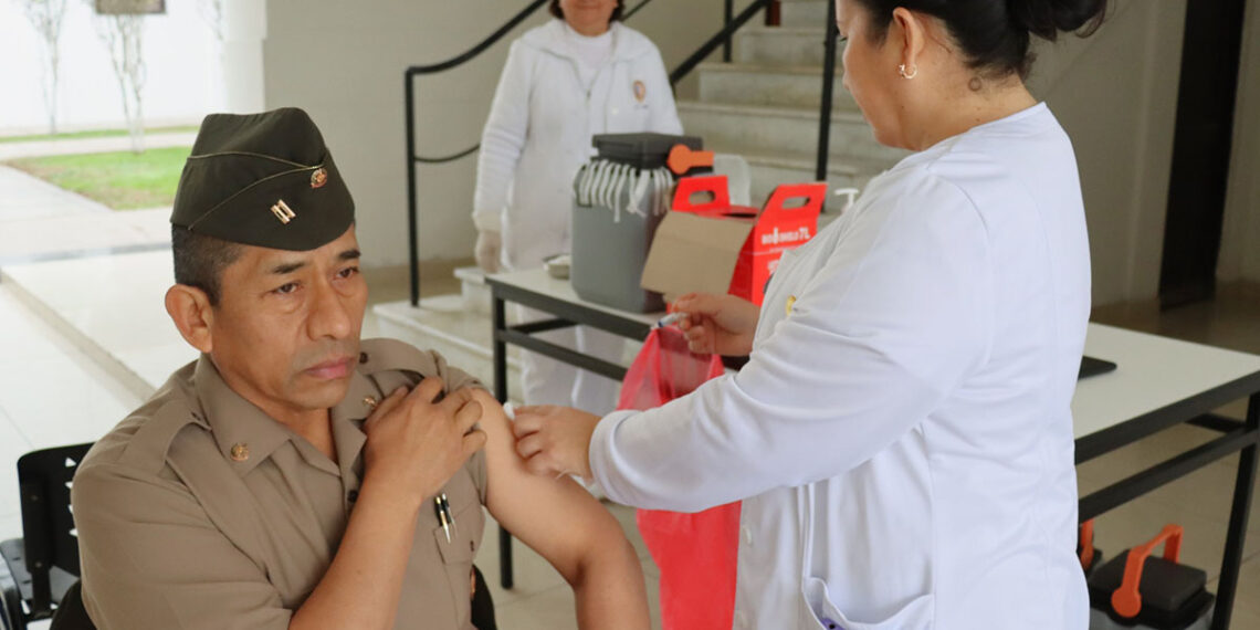 Campaña de vacunación contra la influenza para la planta orgánica y los programas de la Escuela Superior de Guerra – EPG