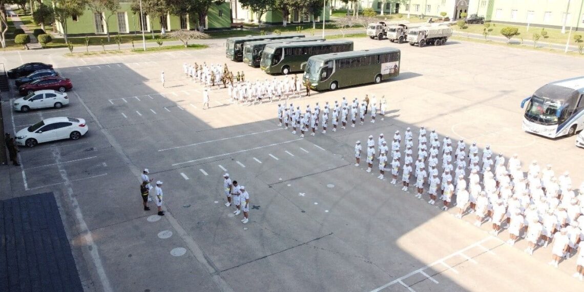 Unidos por el deporte: Éxito en la carrera de motivación de la Escuela Superior de Guerra del Ejército