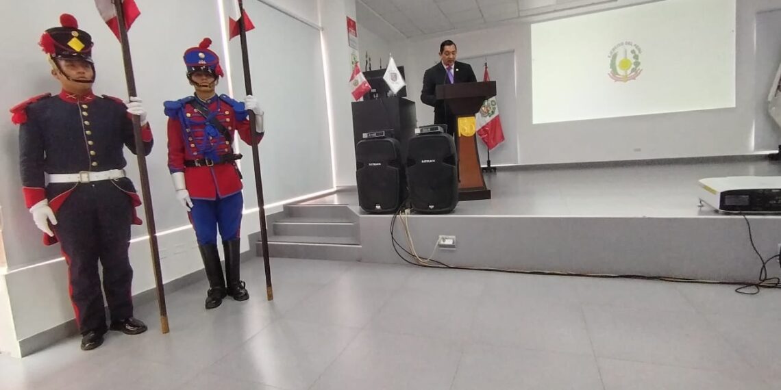 Conferencia sobre el Bicentenario de las Batallas de Junín y Ayacucho en la Universidad Privada San Juan Bautista