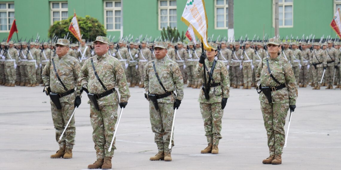 Participación de la Escuela Superior de Guerra del Ejército en la ceremonia de inspección anual