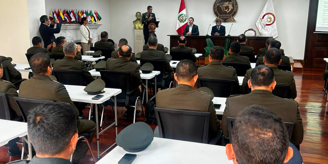 Formado lideres: Clausura del Curso de Relaciones Internacionales en la Fundación de la Academia Diplomática