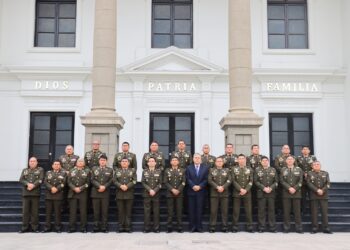 Oficiales del grado de Coronel concluyen Diplomados en Gestión Pública y en Gestión de Riesgo de Desastres y Adaptación al Cambio Climático
