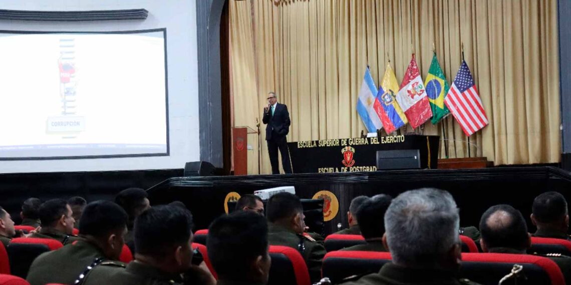 Conferencia “El Impacto de la Corrupción en la Gestión Pública», a cargo del Sr. Fuad Khoury Zarzar, ex Contralor General de la República