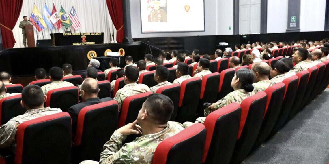 Clausura del curso de capacitación de docentes: Un paso más en la formación académica de nuestros educadores