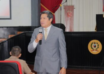 La Escuela Superior de Guerra del Ejército presenta con éxito la conferencia “Pensamiento Crítico” a cargo del Dr. Ramón Rivera Chu