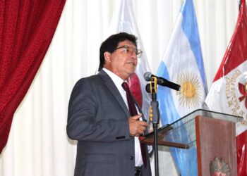 Escuela Superior de Guerra del Ejército presenta conferencia sobre adaptación al cambio a cargo del Sr. Telmo Becerra