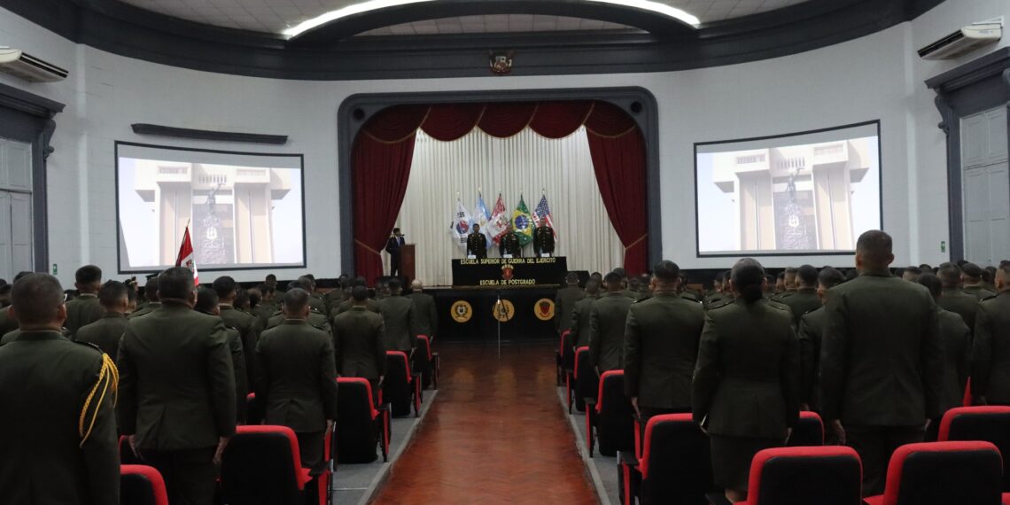 Inauguración de los Programas Básicos de las Escuelas de Armas y Servicios del COEDE