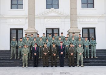 Conmemorando su Quincuagésimo Segundo Aniversario de la Aviación del Ejército: Un legado de valentía