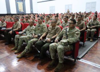 Orientación para el examen de incorporación al personal de oficiales alumnos del Programa Básico de las Escuelas de Armas y Servicios con la ESGE-EPG