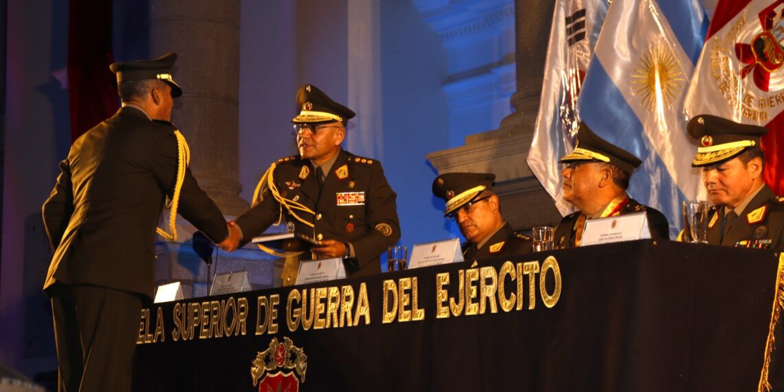 Presentación del libro de historia de la Escuela Superior de Guerra del Ejército – Escuela de Posgrado