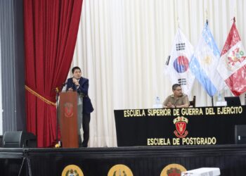 conferencia «La gestión estratégica de los recursos hídricos y su impacto en el desarrollo nacional»