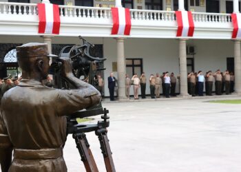 Conferenciaa “La economía peruana en el 2025 y efectos de la política del Presidente de los Estados Unidos”