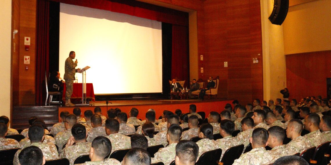 Oficiales alumnos de la ESGE-EPG, participan en Foro Panel sobre delitos de Lesa Humanidad