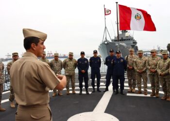 Oficiales alumnos del LXX PCEM participan en actividad de integración de las escuelas superiores de las Fuerzas Armadas