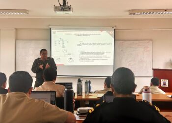 Docente de la Escuela Superior de Guerra del Ejército – Escuela de Posgrado brinda apoyo académico a la Escuela Superior de Guerra Naval