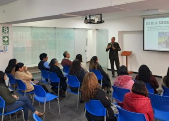 ESGE-EPG brinda ponencia dirigida al personal de la Presidencia del Consejo de Ministros, titulada “El Día de la Bandera y la Reafirmación de la Identidad Nacional”