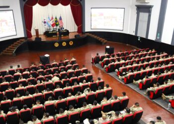 ESGE-EPG desarrolló conferencia titulada: “Cuatro Principios de Liderazgo Adaptativo: Liderar sin Autoridad”