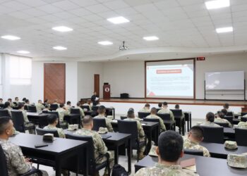 Inducción a los señores oficiales alumnos del XIV Diplomado de Técnica de Estado Mayor Administrativo (DTEMA)