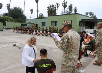 Oficiales alumnos del XIV DTEMA fueron evaluados físicamente por la Escuela de Educación Física