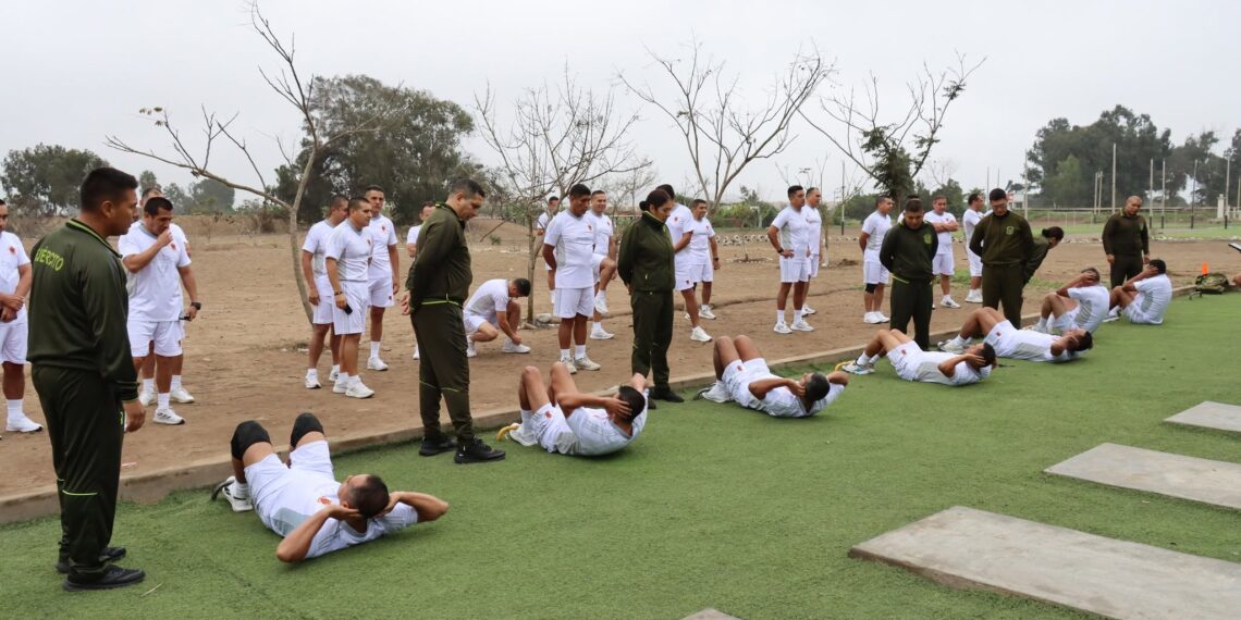 Programa de Alto Mando del Ejército rindió la primera parte del exámen de esfuerzo físico