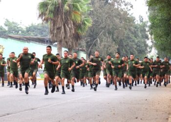 Capitanes de los Programas Tácticos del COEDE rindieron la primera parte del Test de Capacidad Física.