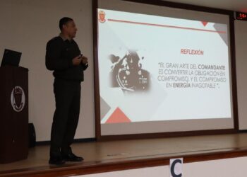 La ESGE-EPG, como parte de la educación integral basada en principios deontológicos, brindó charla sobre “La Energía” a ofciiales del DTEMA