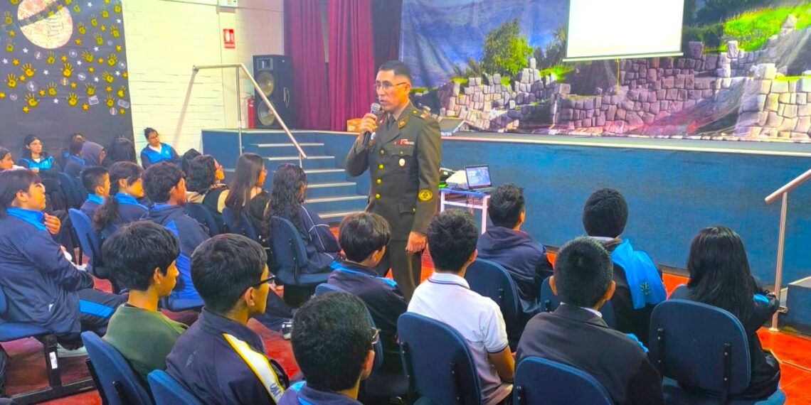 Identidad nacional y rol del Ejército: Conferencia dirigida a Estudiantes de la I.E. “Simón Bolivar”