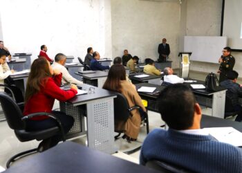 Docentes de la ESGE-EPG participaron como ponentes en el I Curso de Capacitación Militar dirigido a reconocidos profesionales de la sociedad civil