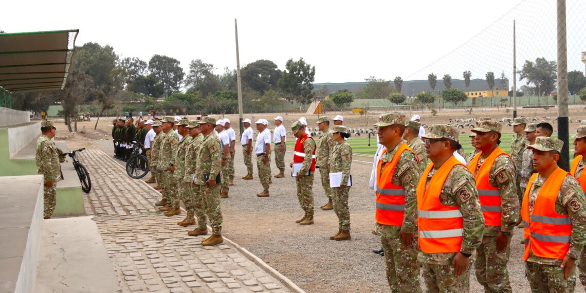 Oficiales postulantes al VII DLIPE rindieron la primera parte del examen de esfuerzo físico