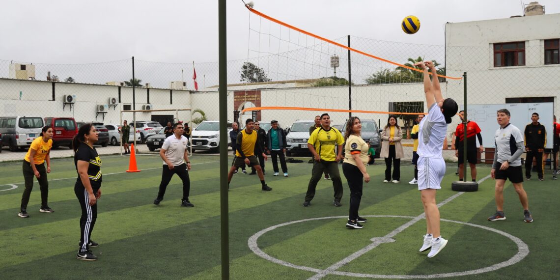 Día de camaradería: ESGE-EPG celebró el esfuerzo y la dedicación de su personal militar y civil al servicio de esta prestigiosa casa de estudios
