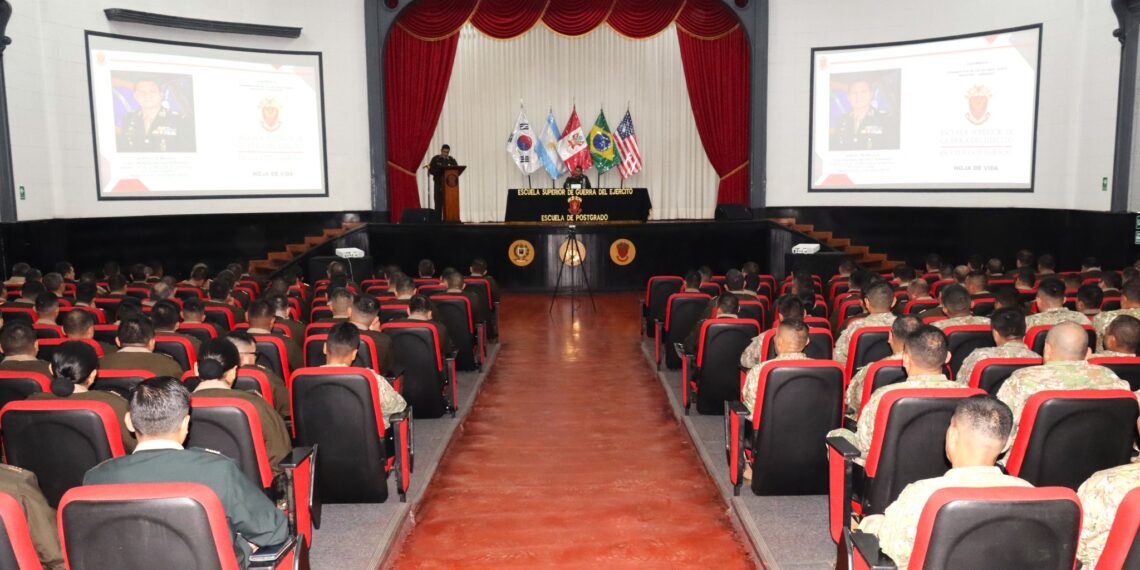 Conferencia sobre el Comando Sur de los Estados Unidos en la Escuela Superior de Guerra del Ejército – Escuela de Posgrado