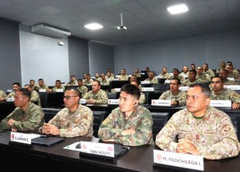 Conferencia magistral dirigida al PAME: “Sinergía como requisito para el cumplimiento de los roles estratégicos de las Fuerzas Armadas”