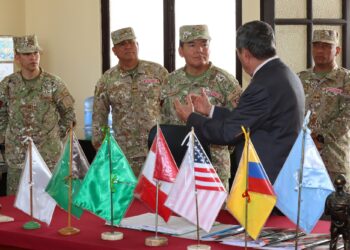 Inspector General del Ejército visitó a la ESGE-EPG