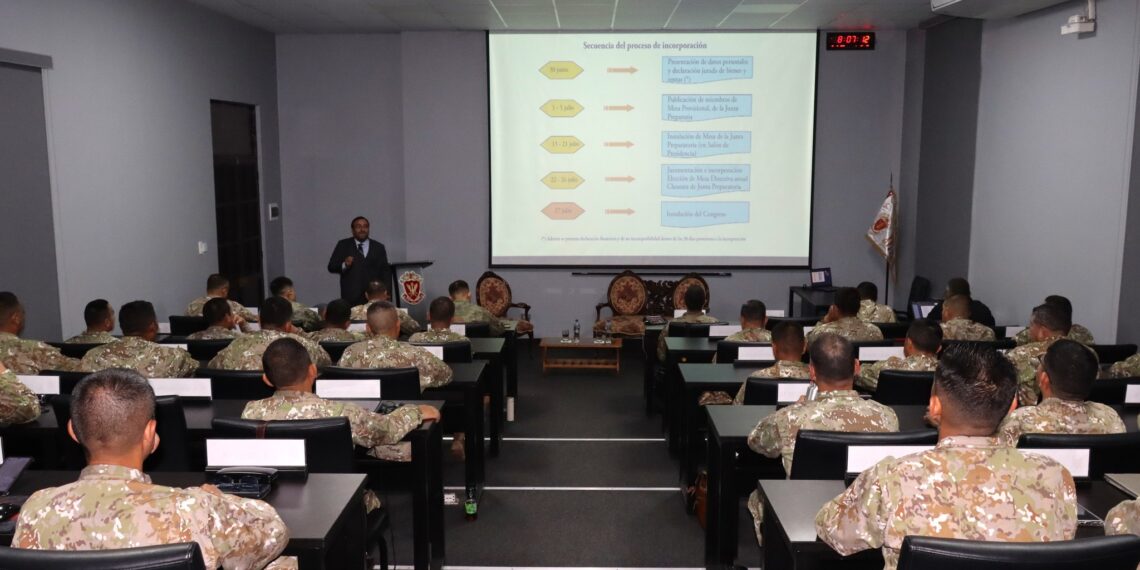 Coroneles del PAME participaron en Conferencia sobre el Poder Legislativo