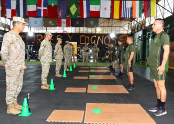 Coroneles del PAME demostraron alto nivel de preparación durante prueba de aptitud para el combate