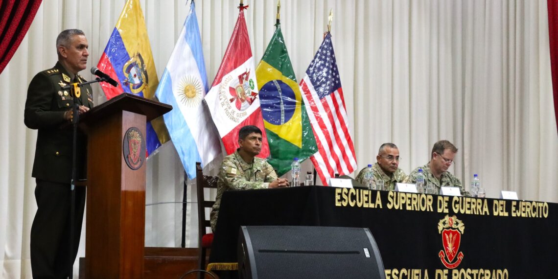 Inauguración del Seminario Internacional “Guerra Irregular y sus Implicancias en la Guerra Híbrida y Asimétrica”