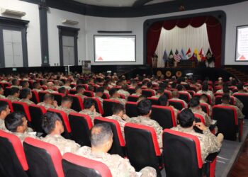 En el auditorio de la ESGE-EPG se viene desarrollando el Simposio “Operaciones Especiales Conjuntas: Desafíos Contemporáneos y Perspectivas Estratégicas – 2025”