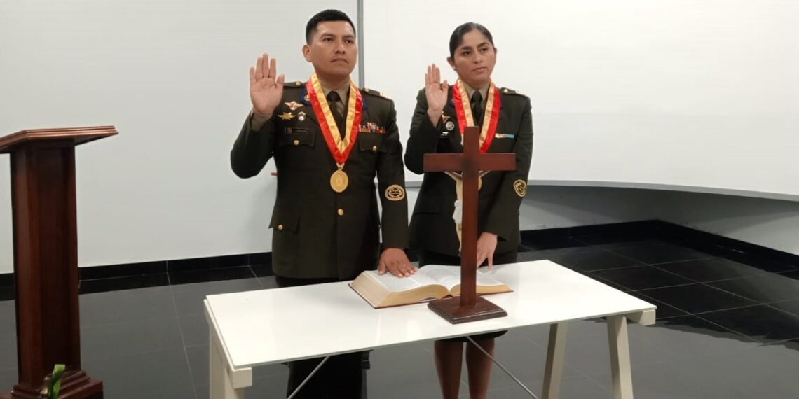 Sustentación con éxito sobre tesis titulada “Desafíos en al implementación de las TIC durante las operaciones y acciones terrestres unificadas de la 3ra Brigada Blindada Moquegua – 2025”