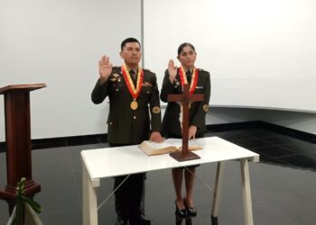 Sustentación con éxito sobre tesis titulada “Desafíos en al implementación de las TIC durante las operaciones y acciones terrestres unificadas de la 3ra Brigada Blindada Moquegua – 2025”