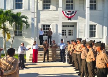 Coroneles del PAME visitaron el Miami-Dade Military Museum de los Estados Unidos de América