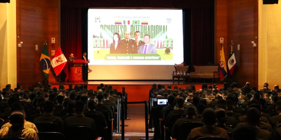 ESGE-EPG participa en conferencia internacional “Ciencia, tecnología y liderazgo estratégico”