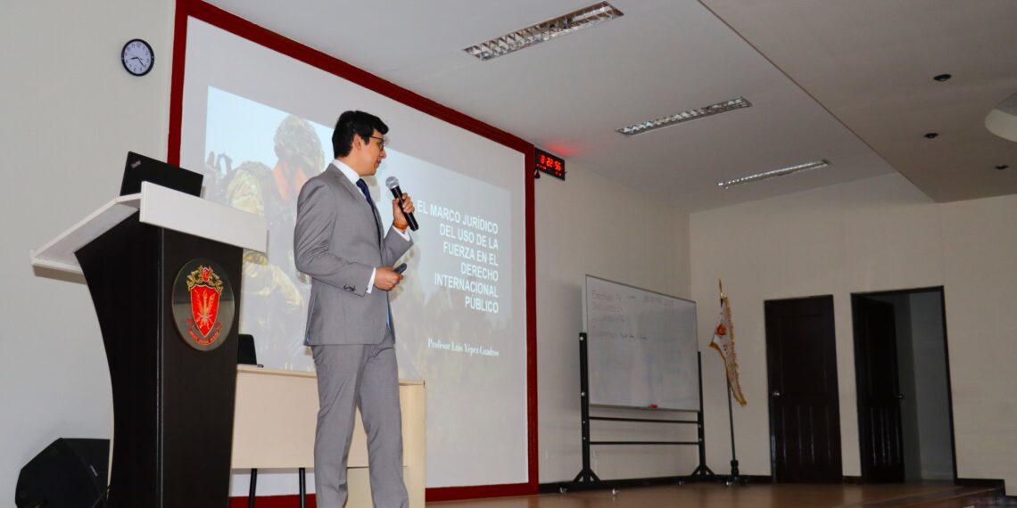 Conferencia sobre “El Marco Jurídico del Uso de la Fuerza en el Derecho Internacional Público”