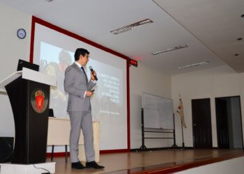 Conferencia sobre “El Marco Jurídico del Uso de la Fuerza en el Derecho Internacional Público”