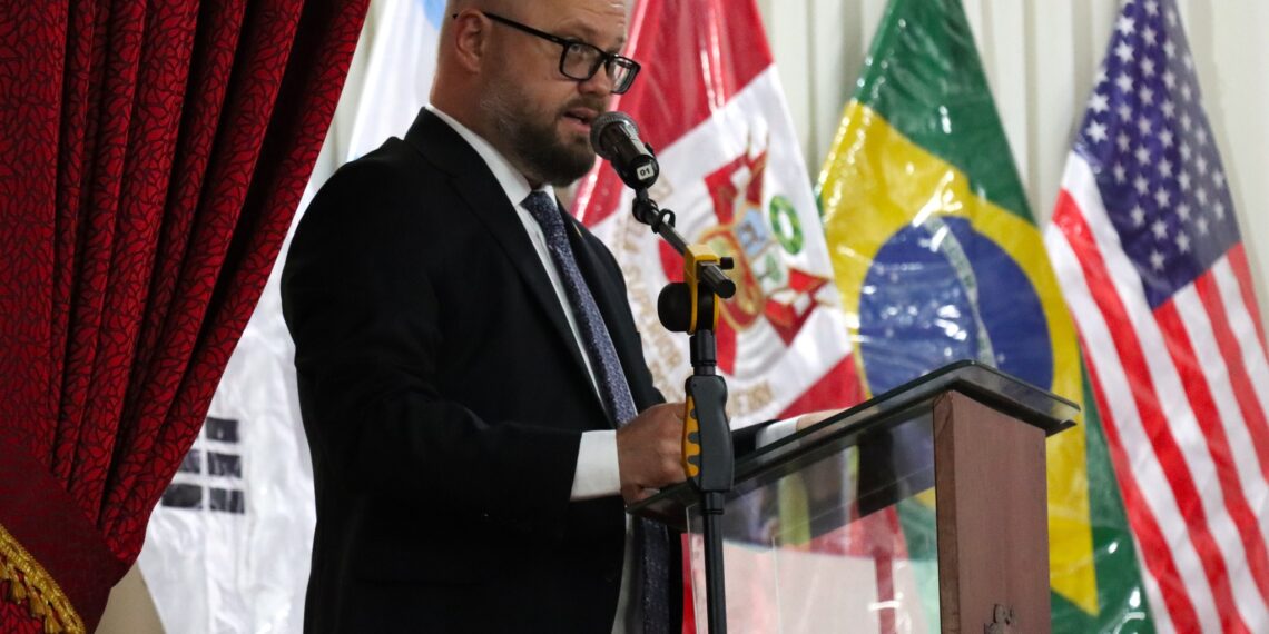 ESGE-EPG recibió al Dr. Yuriy Polyukhovych, Embajador Extraordinario y Plenipotenciario de Ucrania en la República del Perú, para analizar el impacto geopolítico del conflicto Rusia-Ucrania