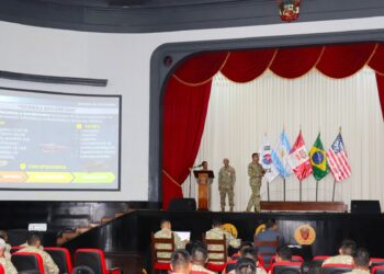 ESGE-EPG continúa promoviendo la investigación académica y el pensamiento crítico mediante el análisis de las guerras actuales y contemporaneas