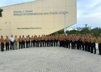 Liderazgo sin fronteras: Oficiales del PAME fortalecen su formación en la Universidad Internacional de Florida